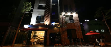 Front of property - evening/night