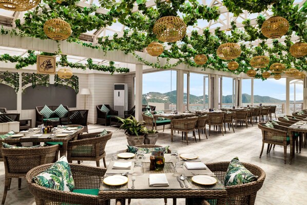 Restaurant - Ramada by Wyndham Mussoorie Mall Road (Dehradun)