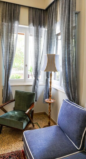 Apartment, 2 Bedrooms | Living room | LCD TV, offices - A Happy stay by Edem Beach (Palaio Faliro)