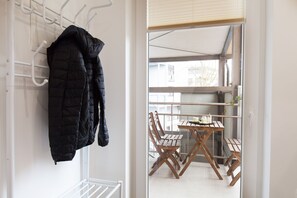 Interior - Felix Tour As / Attractive, stylish renovated 2BR apartment, free WiFi and AC (Ljubljana)