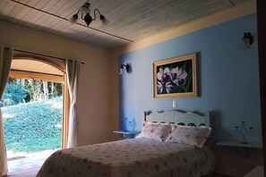 2 Schlafzimmer, Bügeleisen/Bügelbrett, WLAN, Bettwäsche
