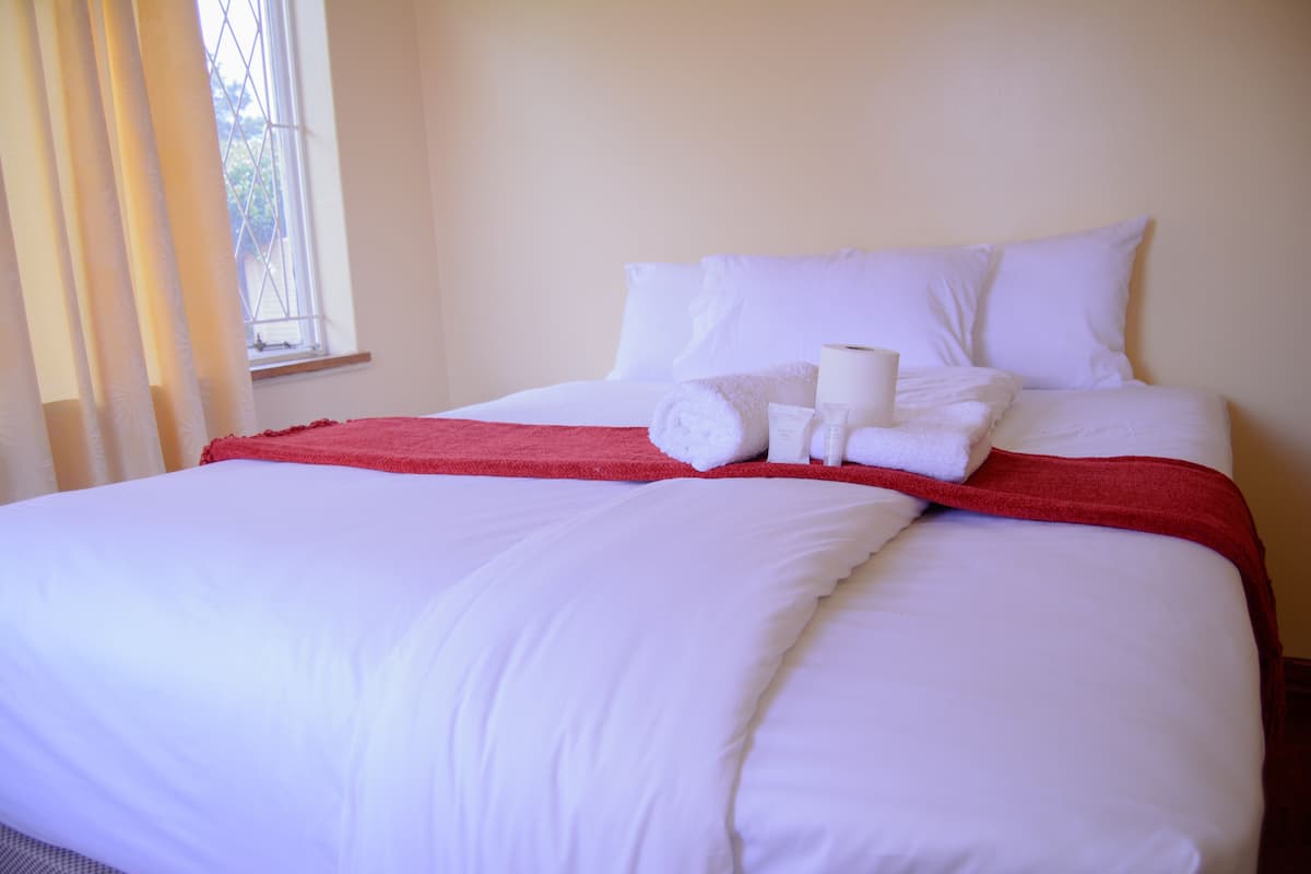Individually decorated, individually furnished, soundproofing, free WiFi