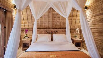 8 bedrooms, in-room safe, WiFi