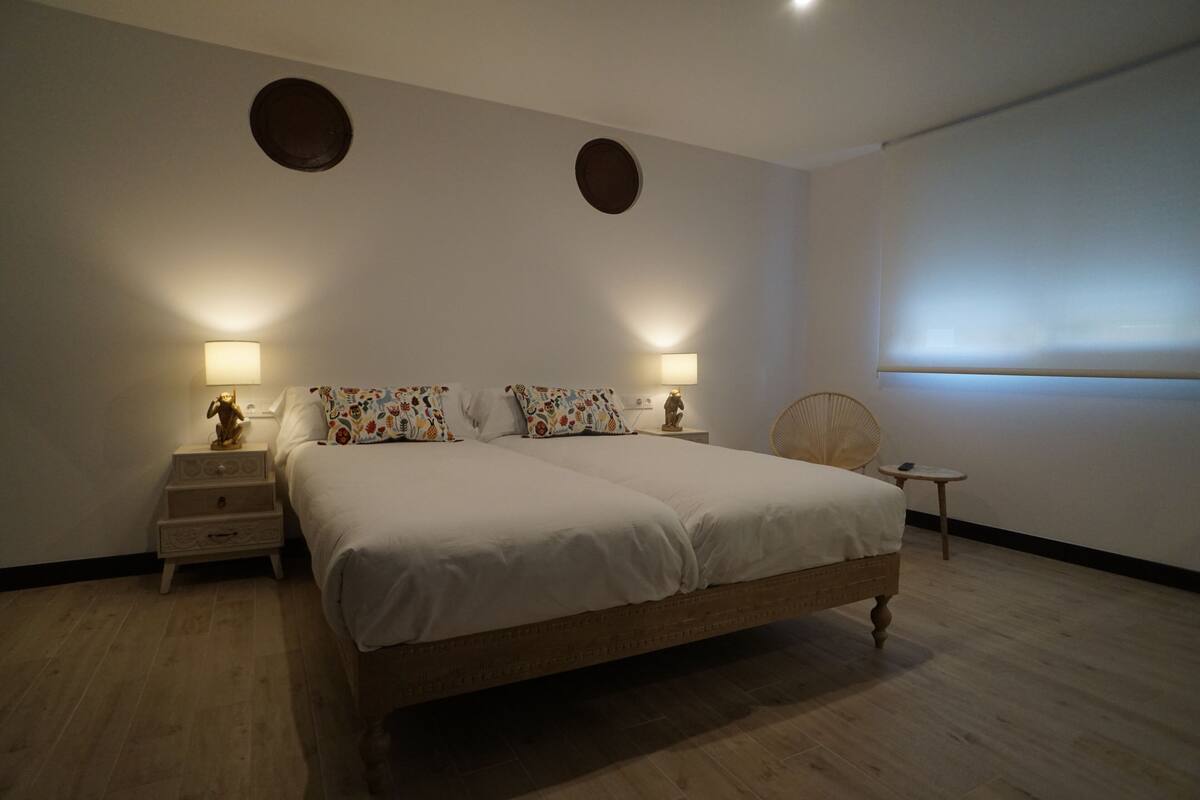 Deluxe Triple Room | Soundproofing, free WiFi, bed sheets
