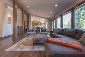TV, fireplace, streaming services