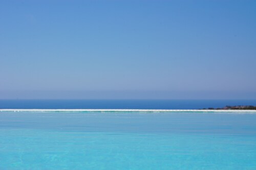 Ylellinen huvila, josta on upeat merinäkymät!