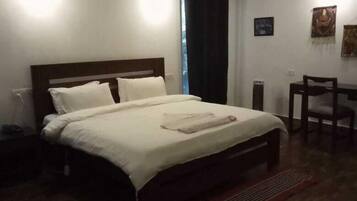 Terrace Room | Living area | TV