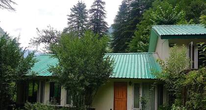Asaka Himalayan Inspiration lodge Kasol