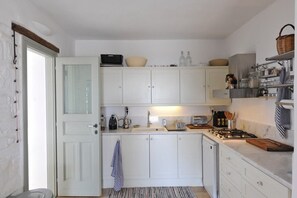 ヴィラ 3 ベッドルーム | 専用キッチン | 大型冷蔵庫、オーブン、コンロ、食器洗い機