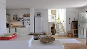 Villa, 3 chambres | Aire de séjour