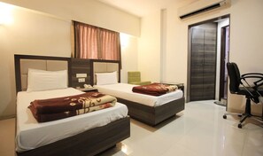 Super Deluxe Room - Hotel Prime (Ahmedabad)