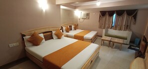 Super Deluxe Room - Hotel Prime (Ahmedabad)