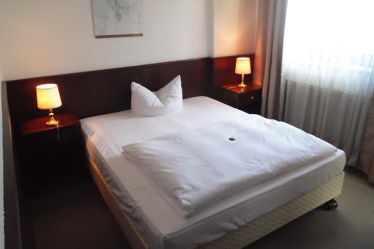Apartment, Terrace | WiFi (free), bed sheets