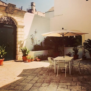 Petit déjeuner composé de spécialités régionales compris tous les jours