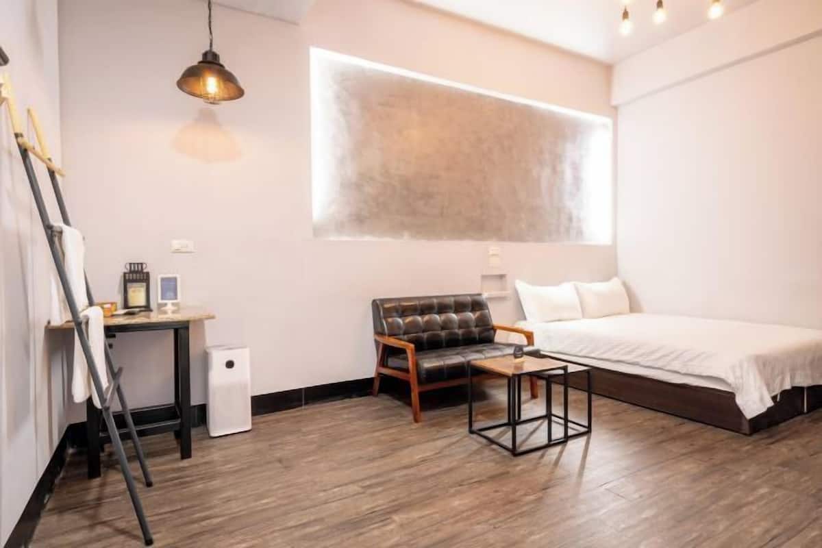 Blackout drapes, soundproofing, WiFi (free), bed sheets