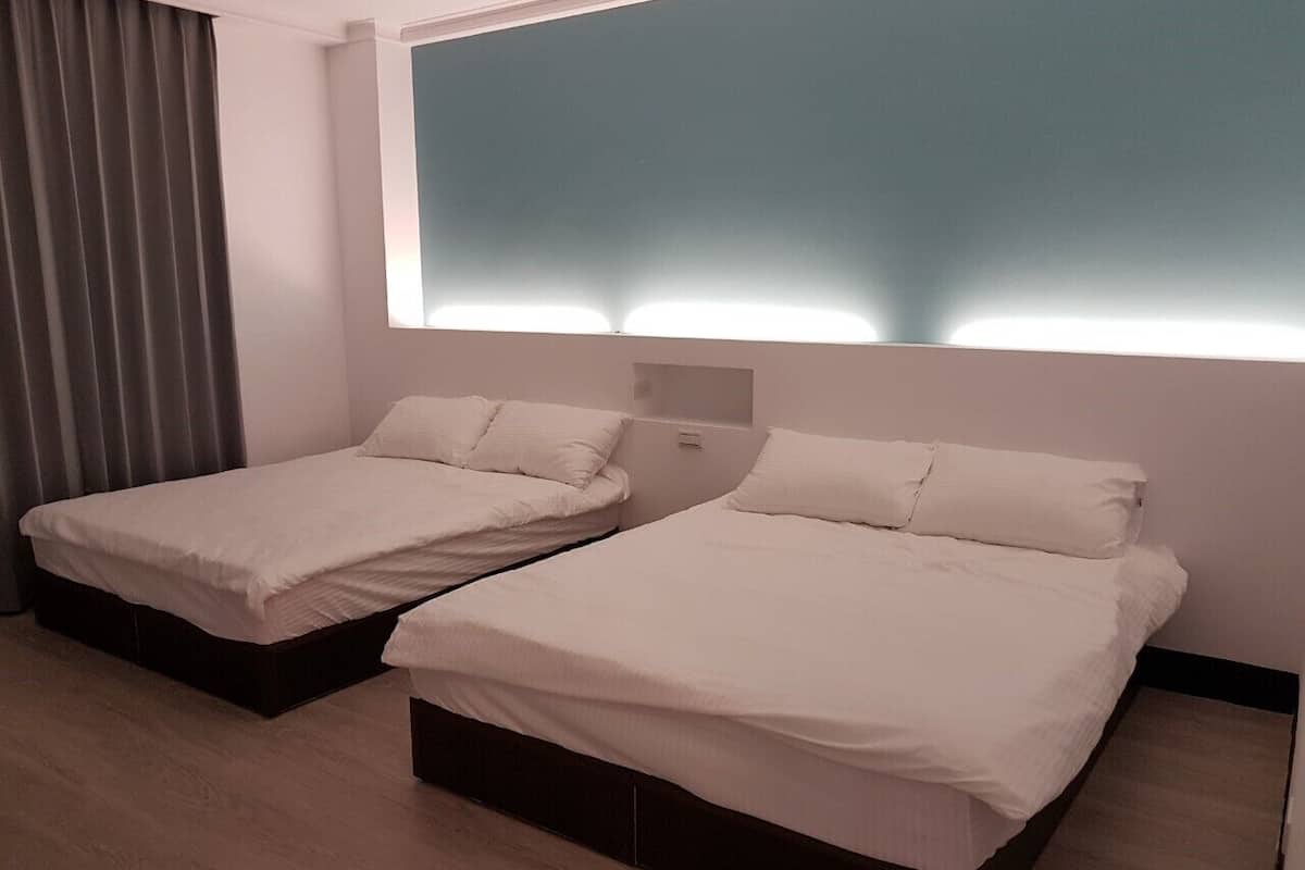 Standard Quadruple Room | Blackout drapes, soundproofing, WiFi (free), bed sheets