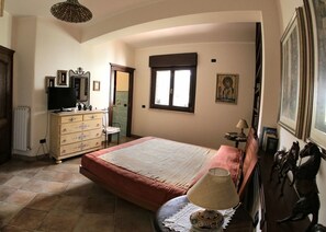 Classic Double Room, Private Bathroom (External)