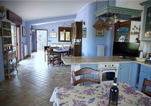 Traditional Villa, Multiple Bedrooms, Private Pool | Private kitchen