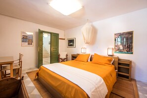 Villa Deluxe, 4 chambres, piscine privée | 4 chambres, bureau, fer et planche à repasser, lit de bébé (gratuit)
