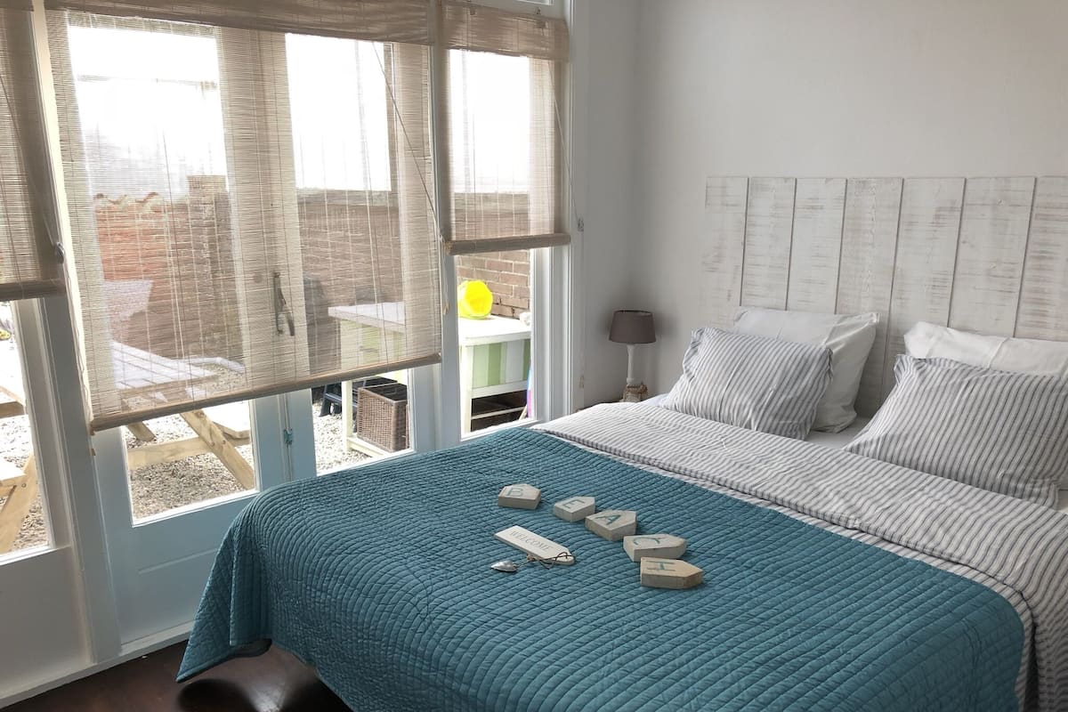 Individually decorated, individually furnished, free WiFi, bed sheets
