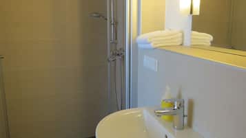 Studio | Bathroom | Towels