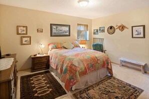 5 quartos, ferros/tábuas de passar roupa, Wi-Fi de cortesia