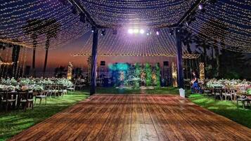 Área de bodas al aire libre