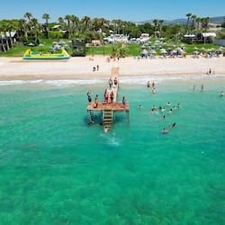 Private beach, sun-loungers, beach umbrellas, beach towels
