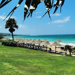 Private beach, sun loungers, beach umbrellas, beach towels