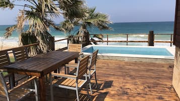 Private pool