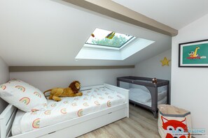4 habitaciones, tabla de planchar con plancha y wifi gratis