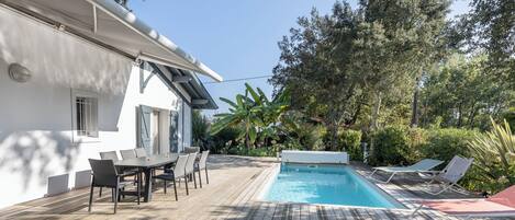 Piscine extérieure, piscine chauffée