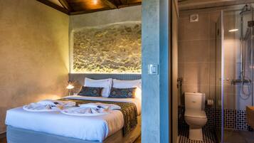 3 bedrooms, in-room safe, desk, iron/ironing board