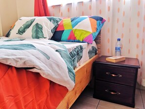Tabla de planchar con plancha, wifi y acceso para silla de ruedas 