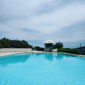Piscina a l'aire lliure 