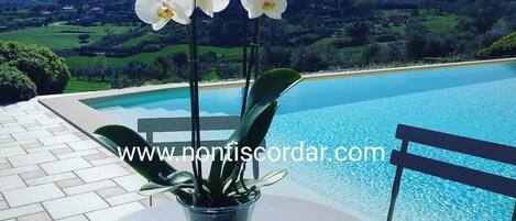 Piscina all'aperto