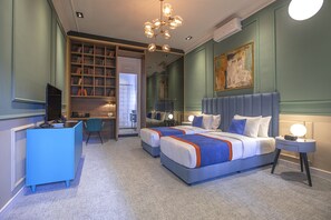 デラックス ダブルまたはツインルーム | 低刺激性寝具、ピロートップベッド、セーフティボックス (室内)、客室ごとに異なる装飾