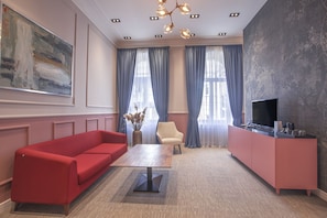 Design Suite | Living room - Heritage Hotel and Suites (Tbilisi)