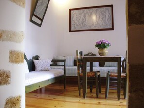 Apartment (4 Adults) | Living room | TV - Madonna (Chania)