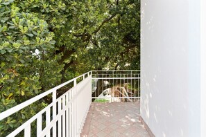 Property grounds - Nice apartment perfect for 6 people.It is located in the Santa Rita district, a very quiet residential area that is easily reached both by public and private transport.Nearby you can find everything you need to better organize your stay: restaurants, piz (Padova)