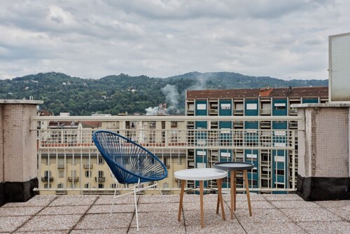 Wunderbarer Dachboden x 4 - Carducci U-Bahn-Haus