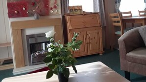 Unclassified image, 4 of 15, button - Author's Haven by the Sea (Hastings)