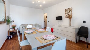 Apartment, 2 Bedrooms (Wi-Fi) | In-room dining - Venice Rio dei Greci San Marco (Venice)