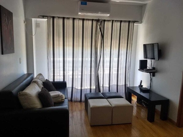 Apartment, 1 Bedroom | Living area