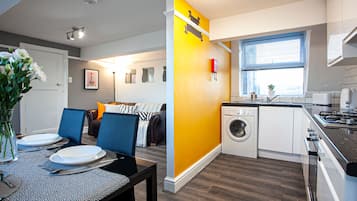 Apartamento | Área de estar | TV 36 polegadas com canais a cabo