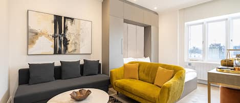 Design Studio, Private Bathroom