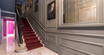 Luxury Apartments Near Harrods and the Science Museum