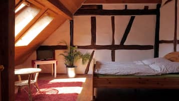 3 Schlafzimmer, Schreibtisch, WLAN, Bettwäsche