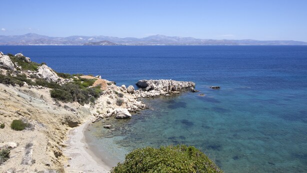 Beach - Ideal family Villa for 8 - Pool, Sea Views by VillaRentalsgr (Paros)