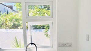 Unclassified image, 3 of 11, button - Waters Edge Holiday Home Hayle Cornwall (Hayle)